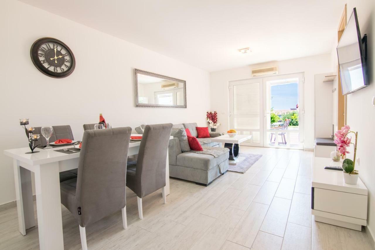 Lidija 2 Lägenhet Makarska Exteriör bild